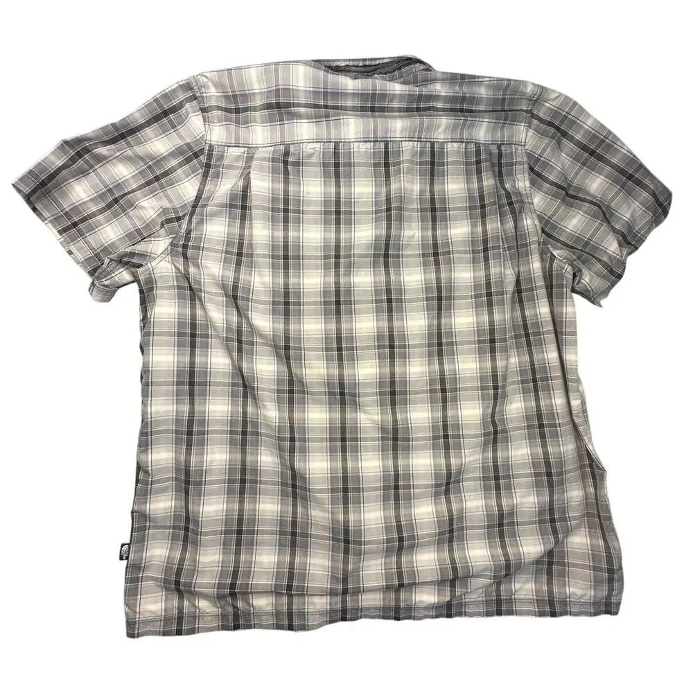 The North Face Plaid Short Sleeve Button Shirt XL Gray